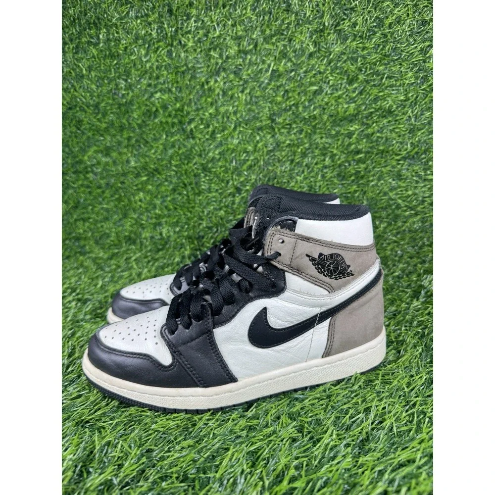 Size 7.5 - Nike Air Jordan 1 Retro High OG Dark Mocha - 555088 105 FAST SHIPPING